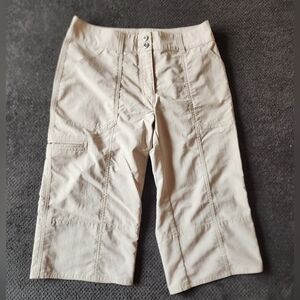 Doc & Amelia Premier Cream Color Capri Pants size 2